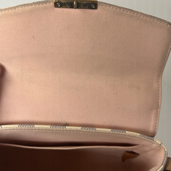 Louis Vuitton Damier Azur Croisette - Picture 11 of 16